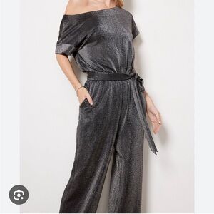 Evereve Waverly Off the Shoulder Jumpsuit Size small